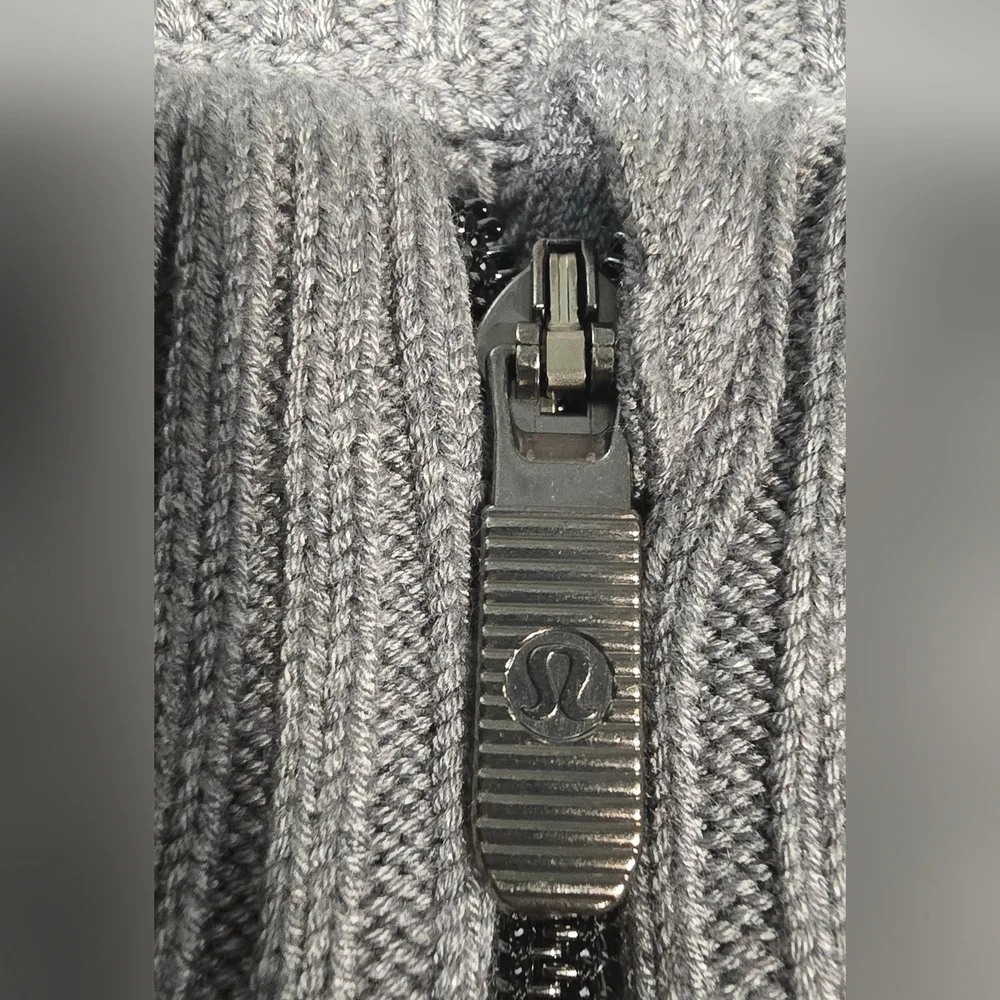 Lululemon Softer Still Wrap In Heathered Grey - Picture 2 of 9
